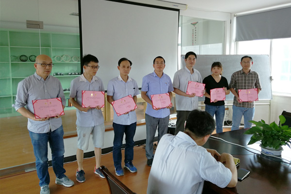 精益生產(chǎn)項(xiàng)目頒發(fā)聘任書(shū)