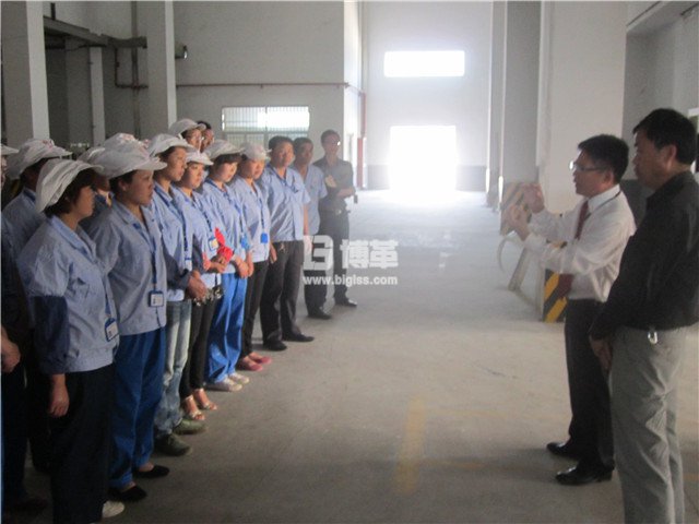 洋河酒業(yè)班組長(zhǎng)設(shè)備管理技能培訓(xùn)現(xiàn)場(chǎng)指導(dǎo) 洋河酒業(yè)班組長(zhǎng)設(shè)備管理技能培訓(xùn)現(xiàn)場(chǎng)指導(dǎo)